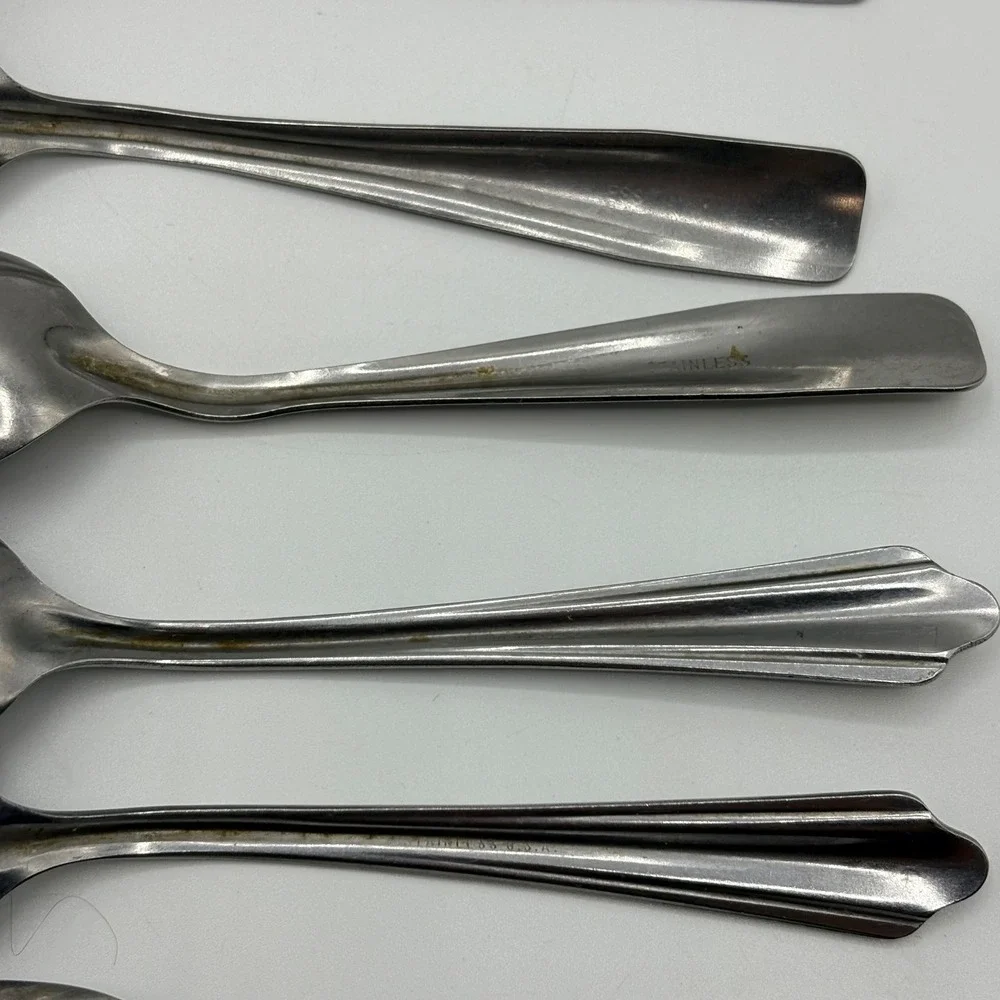 Mixed Brand Stainless Steel Teaspoons Lot of 9 Oneida Rogers Atlas Silver 6in